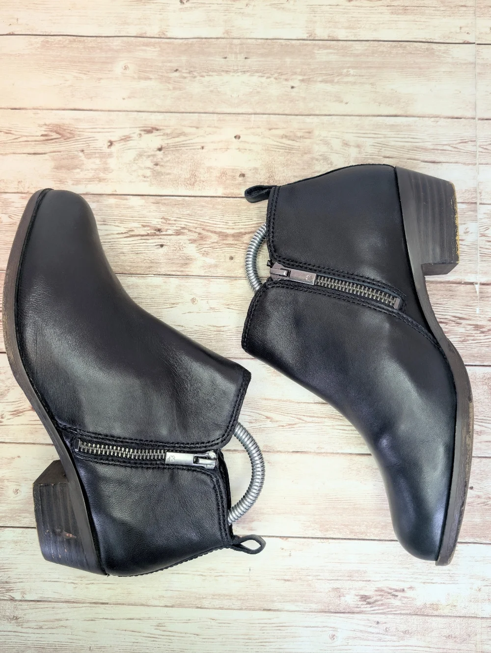 Lucky Brand Genuine Leather Basel Ankle Booties Zip Up Boots Black 7